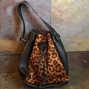 COPY - Cheetah print hand bag